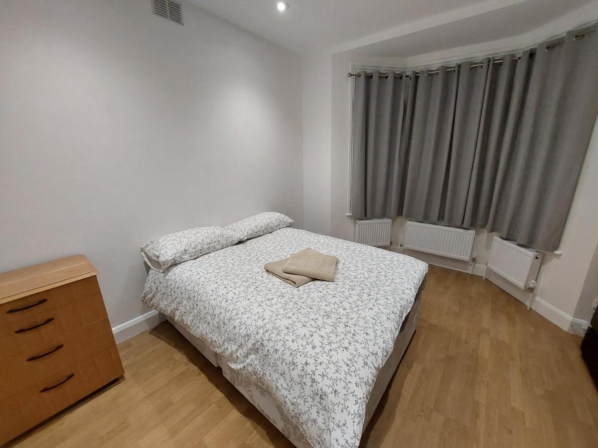 Cosy North Kensington Family Apartment For 4 Persons - Children Stay Free Λονδίνο Εξωτερικό φωτογραφία